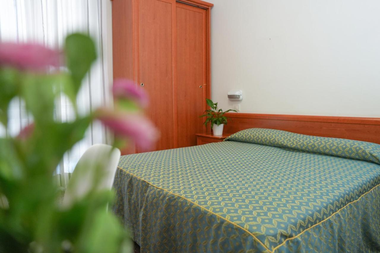 Hotel International Gabicce Mare Exterior foto